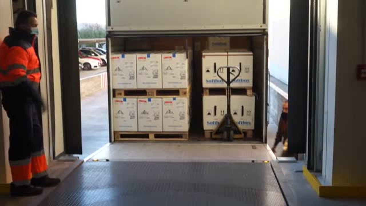 Llega a España el primer cargamento con dosis de Pfizer para los niños de entre 5 y 11 años