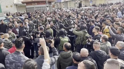 İsrail güçlerinin açtığı ateş sonucu ölen Filistinli toprağa verildi