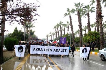 Arkadaşları yağmur altında Azra için adalet istedi