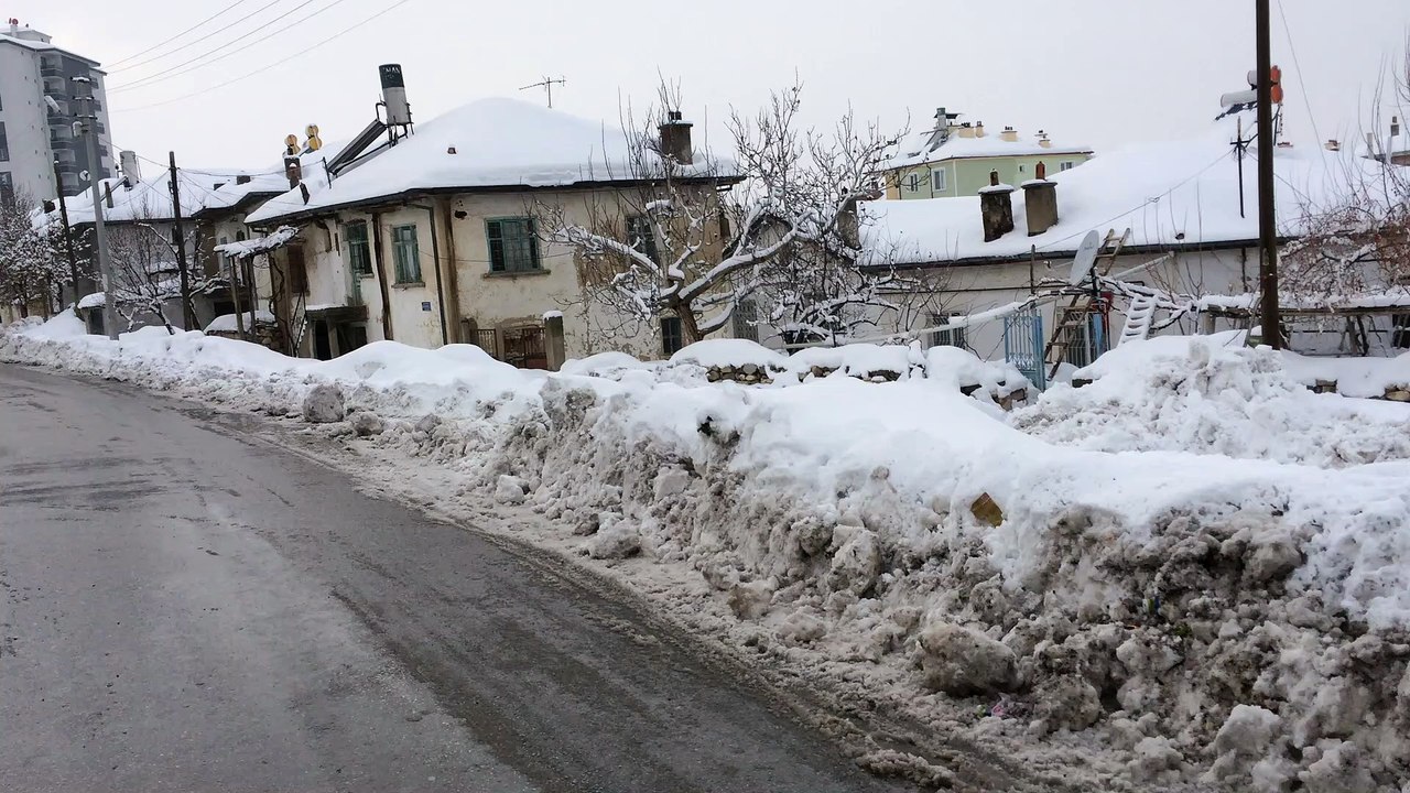 Kar altında ne kadar güzl gözüken osmanlı evleri