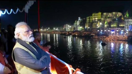 After unveiling Vishwanath Dham, PM take part in Ganga Aarti