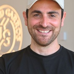 VOICI SOCIAL : Camille Combal : ce jour où il a présenté son émission radio éméché