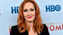 VOICI : J.K Rowling : des activistes trans posent devant sa maison, l'écrivaine réagit et crie à la tentative d'intimidation