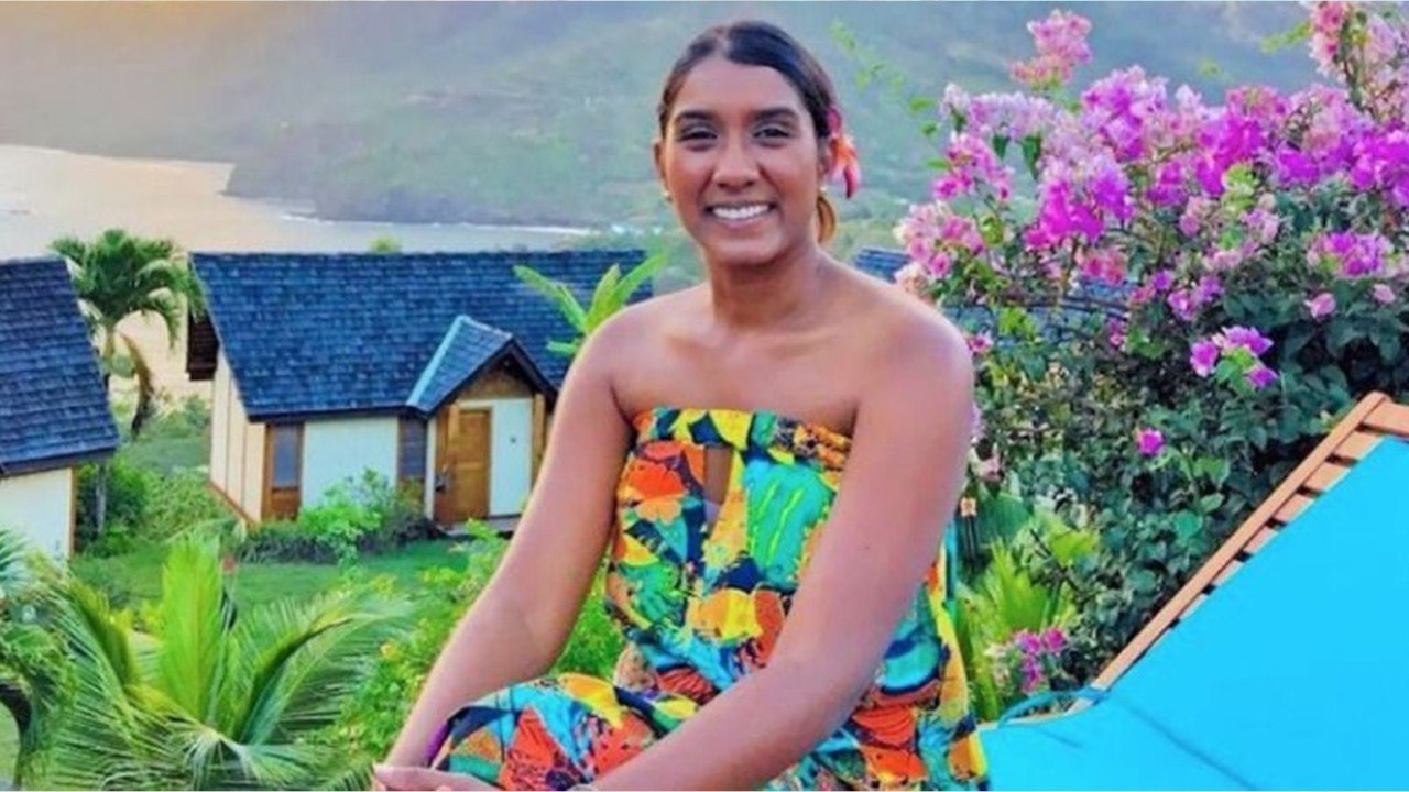 VOICI - PHOTO Kelly Rangama (Top Chef) maman : elle dévoile un premier cliché de son bébé un mois après sa naissance