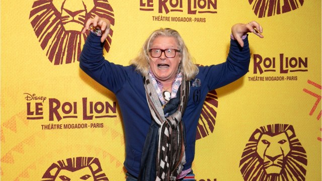 Voici - Mort de Michou : en deuil Pierre-Jean Chalençon rend hommage à son ami