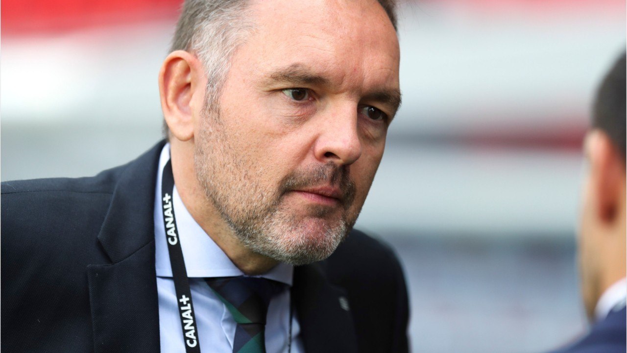 VOICI : "Une poignée de corrompus" : Stéphane Guy dénonce l'organisation de la Coupe du monde de football au Qatar