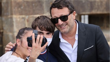 VOICI - PHOTO Arthur papa gaga : il fête le 12ème anniversaire de son fils Aaron avec un rare cliché