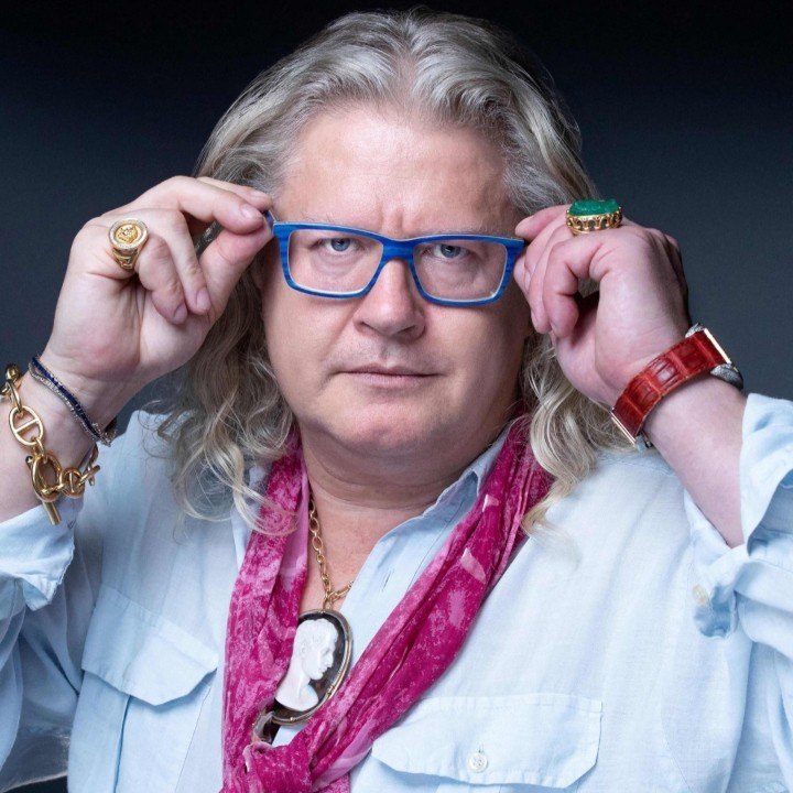 VOICI SOCIAL : Pierre-Jean Chalençon en colère : sa réponse cash aux "ramassis de mensonges" de Caroline Margeridon