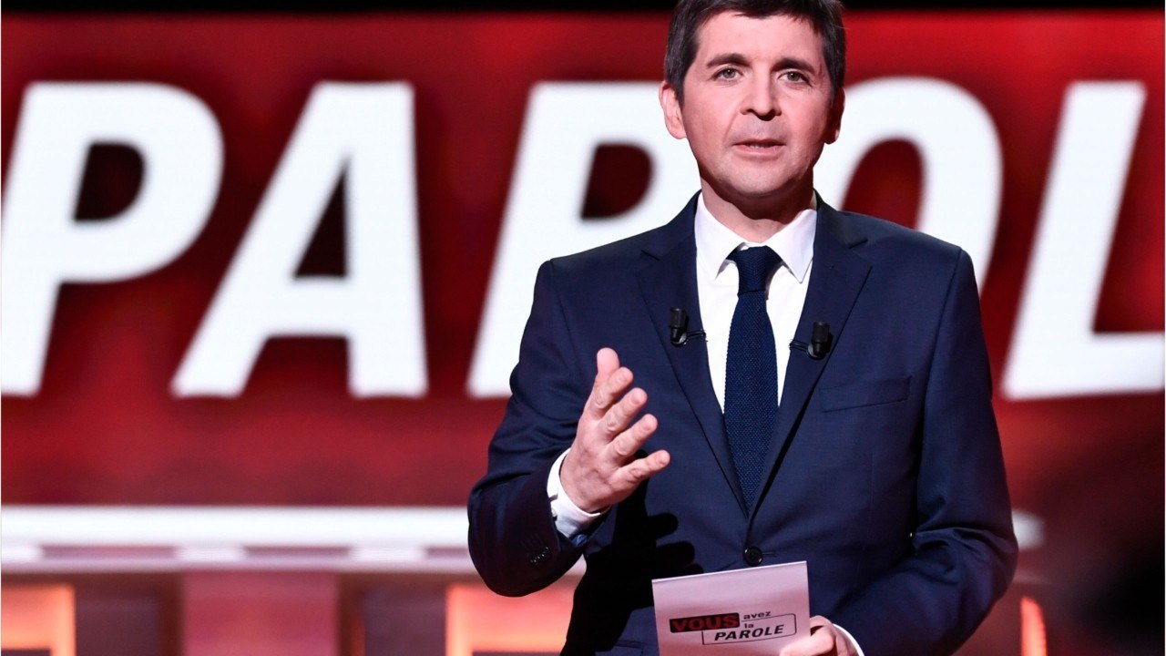 VOICI - Thomas Sotto en couple : qui est Mayada Boulos, la conseillère de Jean Castex qui partage sa vie ? (1)