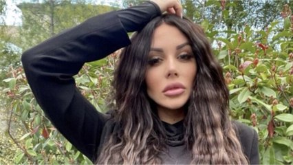 VOICI - PHOTOS Laura Lempika méconnaissable, les internautes n'en reviennent pas (1)