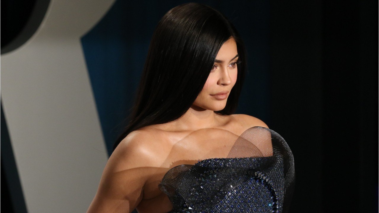 VOICI : Kylie Jenner : la compagne de Travis Scott prend la parole après la tragédie survenue lors de l'A