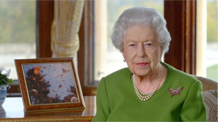 Voici - Elizabeth II : cette impressionnante statue à 3,5 millions d'euros qui ne plaît pas à tout le monde