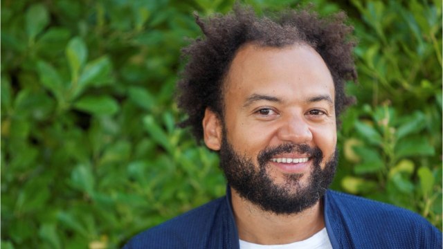 VOICI : Fabrice Éboué : ce qu'il a caché à TF1 pour que la chaîne accepte de financer son dernier film