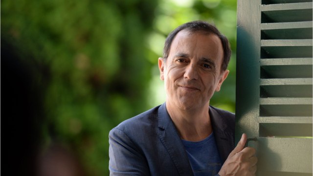 VOICI : « Ça vous fracasse : Thierry Beccaro livre un témoignage poignant sur son passé d'enfant battu dans Sept à huit