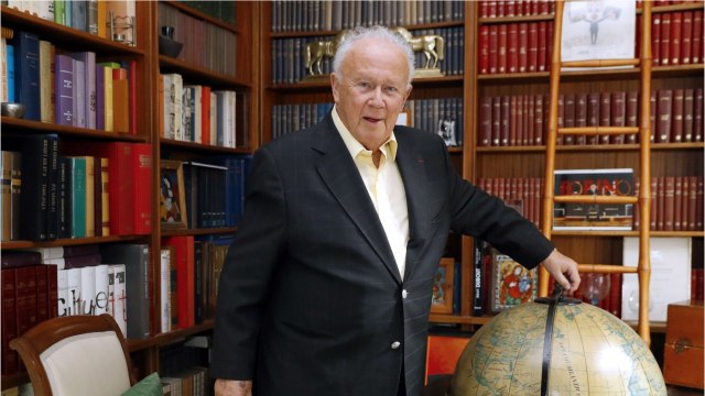 VOICI : Philippe Bouvard positif à la Covid-19 : ces séquelles dont souffre encore le journaliste de 91 ans