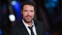 VOICI : Nicolas Bedos : ses confidences sur le deuil de son père Guy Bedos et de son parrain Jean-Loup Dabadie