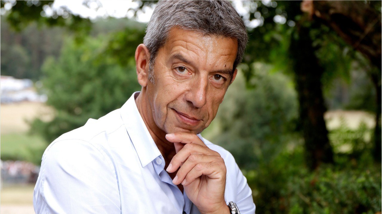 VOICI : Michel Cymes s'en prend violemment aux anti-vaccins, des internautes lui répondent