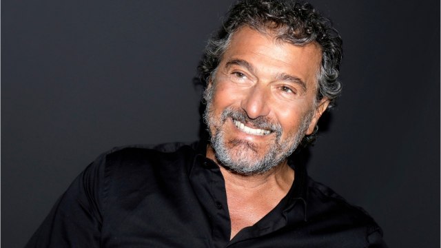 VOICI - « Unis pour la vie : l'adorable déclaration de Daniel Lévi à sa femme Sandrine pour leur anniversaire de mariage