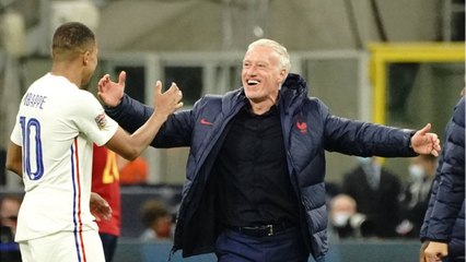 VOICI : Ligue des nations : Kylian Mbappé partage un cliché avec le trophée, les internautes l'attaquent sur un détail précis