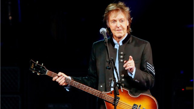 VOICI : Paul McCartney : la star des Beatles cultive des plants de cannabis... à l'abri des regards