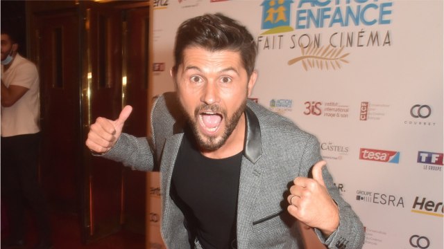 VOICI : Christophe Beaugrand pose avec un célèbre couple formé dans L'amour est dans le pré et fait une révélation