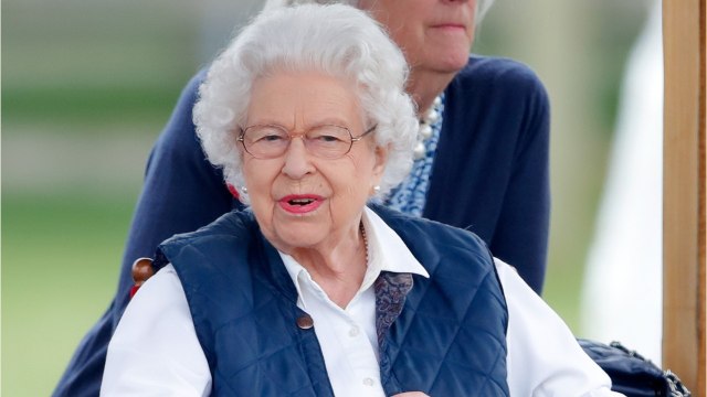 VOICI : Elizabeth II : cette somme astronomique qu’elle dépenserait pour assurer la défense du prince Andrew