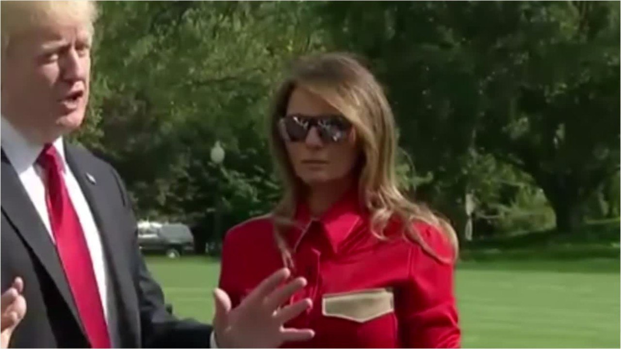 VOICI - Donald Trump : service minimum pour l'anniversaire des 50 ans de sa femme Melania