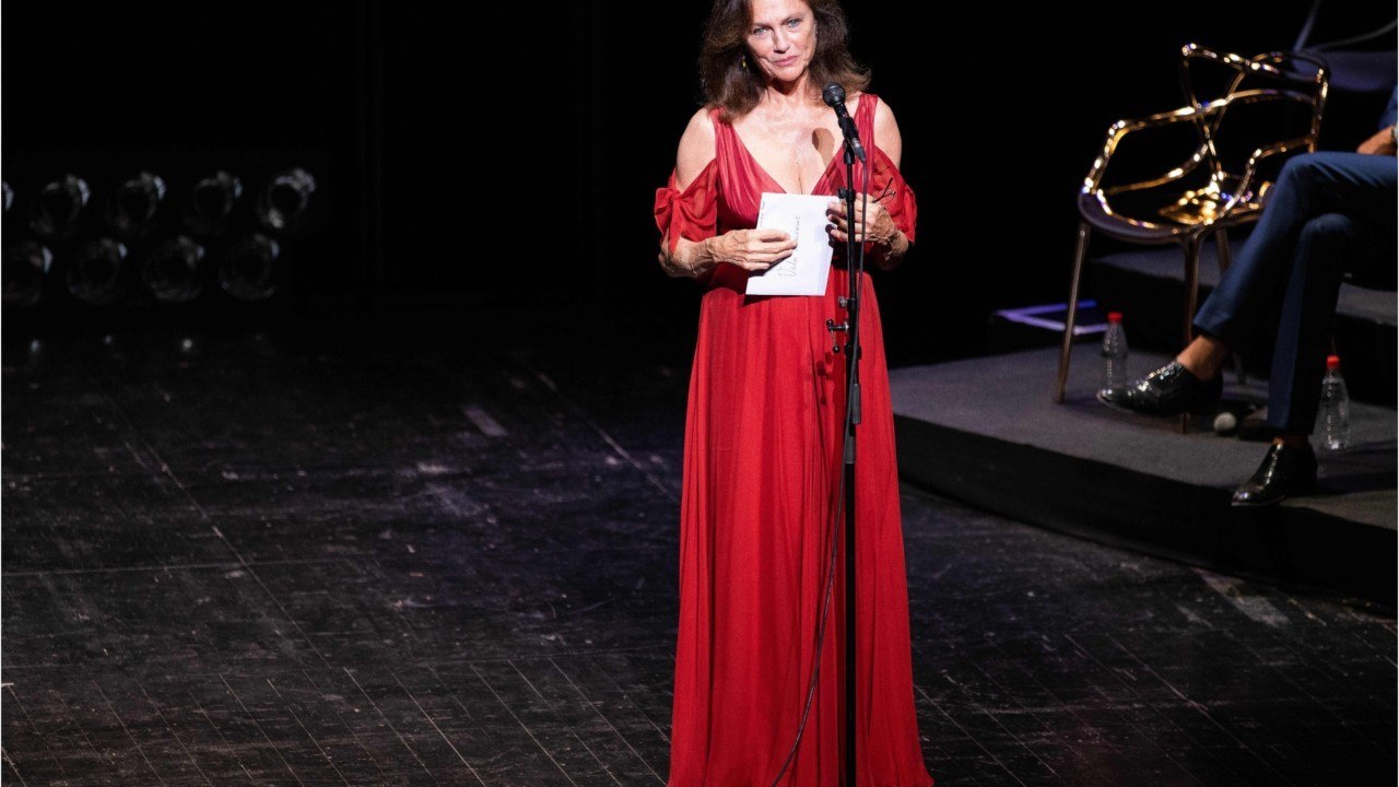 Voici - Mort de Jean-Paul Belmondo : Jacqueline Bisset se souvient des farces du comédien sur le tournage du Magnifique