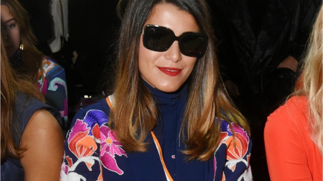 VOICI Karine Ferri : pour son anniversaire, elle remercie ses fans avec un maxi décolleté