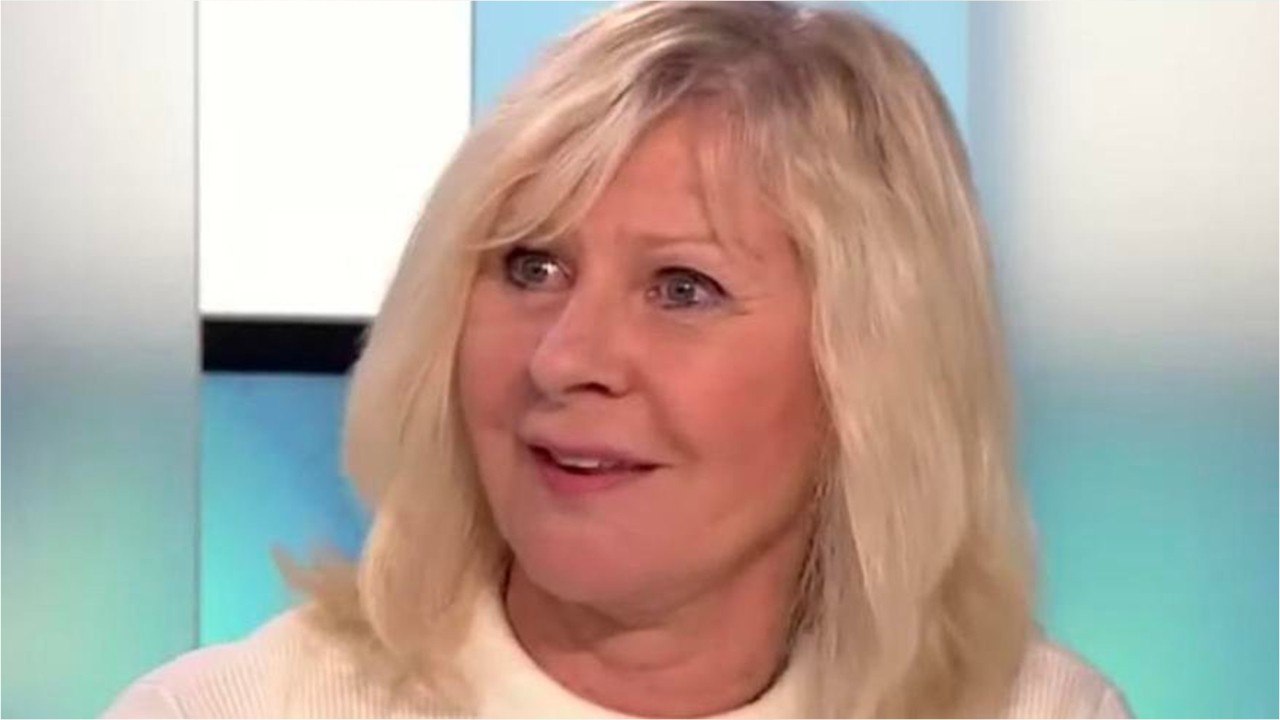 Voici - Mort de Claude Lombard : la chanteuse du Club Dorothée s'est éteinte à 76 ans