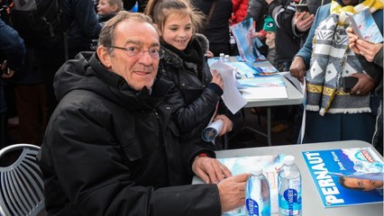 VOICI - Jean-Pierre Pernaut surpris par les photos de sa fille Lou sur Instagram, il lui fait une remarque