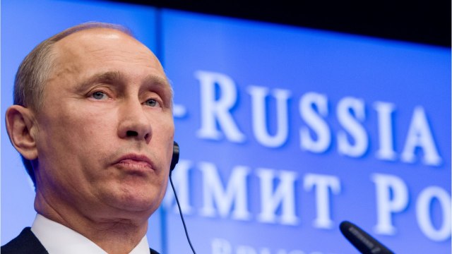 VOICI : Vladimir Poutine souffre-t-il d'un cancer ? L'état de santé du président russe inquiète