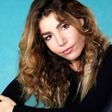 VOICI SOCIAL - Lola Marois énervée à cause de son « train blindé , elle pousse un énorme coup de gueule