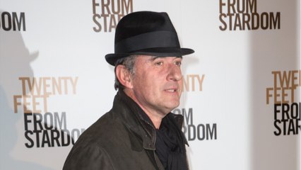 VOICI : Christophe Dechavanne en deuil : « abasourdi de chagrin ", il annonce une très triste nouvelle