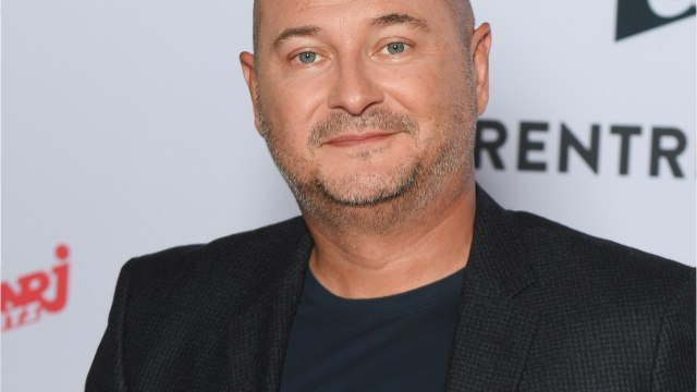 VOICI - Cauet accusé d’avoir volontairement donné le Covid-19 à ses collègues : l’animateur répond