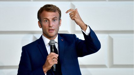 VOICI : Emmanuel Macron : polémique autour de sa vaccination, l’Elysée s'explique