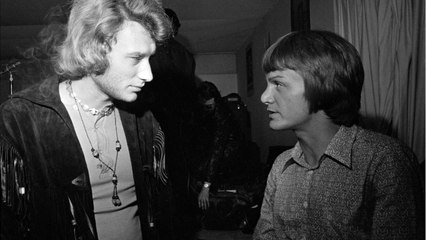 VOICI-Claude François a tenté de voler une conquête de Johnny Hallyday, l'étonnante anecdote