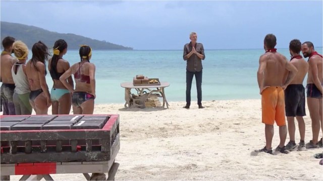 VOICI - Koh-Lanta, La légende : les surnoms scandaleux donnés à Jade et Clémence par les candidates plus jeunes