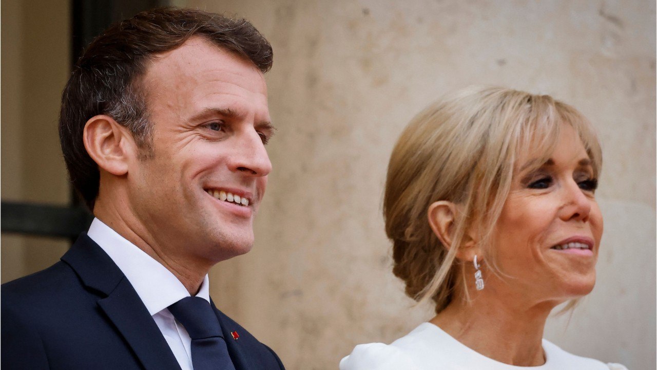 VOICI : Emmanuel et Brigitte Macron inséparables : ces rares confidences sur l'intimité du couple présidentiel