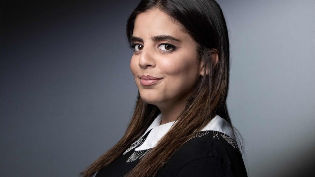 VOICI : Inès Reg partage un moment de tendresse avec son grand-père, les internautes sont bouleversés