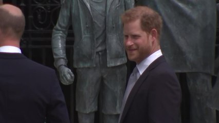 VOICI - Le prince Harry « jeté hors du palais " par William à cause de Meghan Markle ? Ce qu'il faut savoir de leur plus grosse dispute