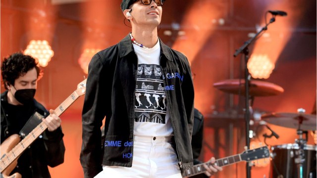 Voici - PHOTO Joe Jonas célèbre ses 32 ans dans le plus simple appareil pour sa femme Sophie Turner