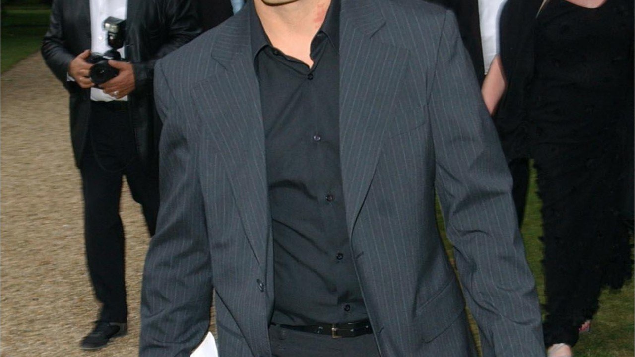 VOICI Nathan Moore lance un appel à ses fans : le chanteur des Worlds Apart cherche du travail