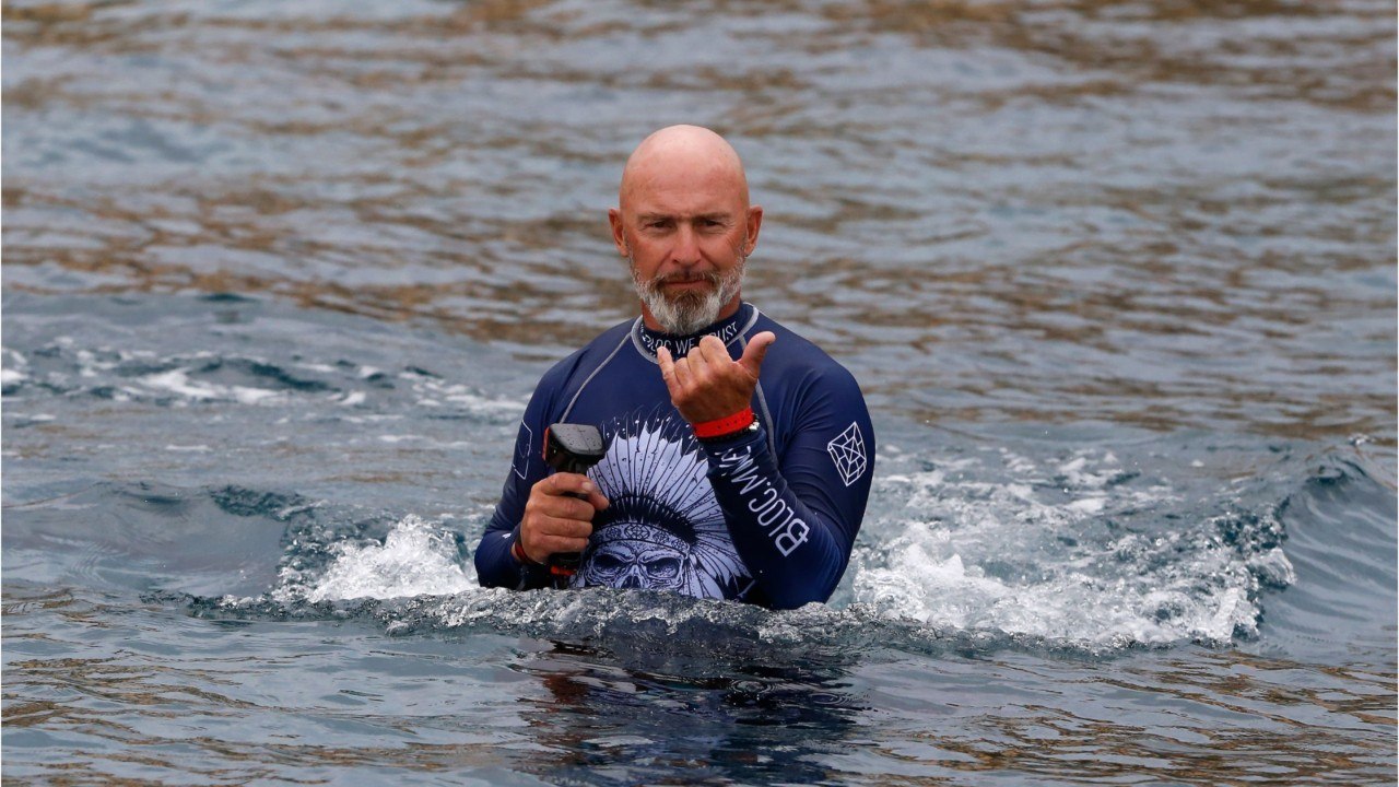 VOICI - Vincent Lagaf' annonce son grand retour sur TF1… puis se rétracte après une sacrée bourde