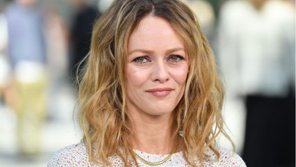 VOICI - Quotidien : ce détail chez Vanessa Paradis qui a choqué les internautes