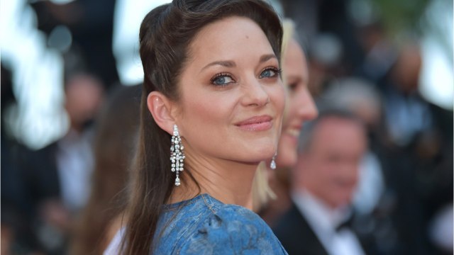 VOICI : Peut-on laisser faire cela ? : Marion Cotillard pousse un violent coup de gueule