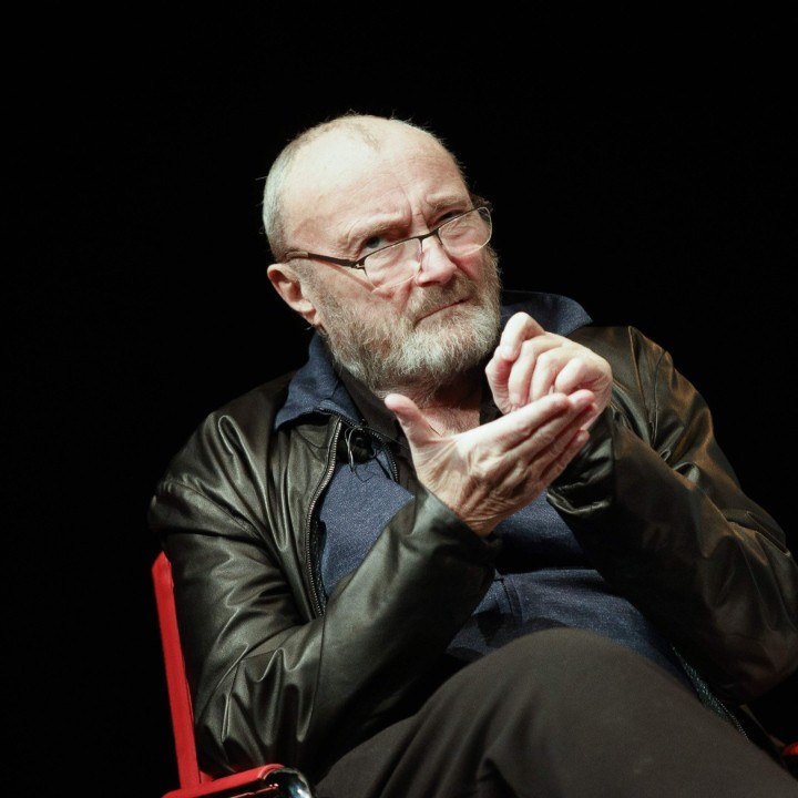 VOICI social : Phil Collins méconnaissable : les internautes choqués après son apparition sur Twitter (1)