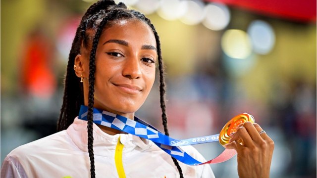 VOICI : JO de Tokyo 2021 : combien rapporte une médaille d'or olympique ?