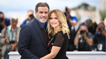 VOICI John Travolta : après la mort de sa femme Kelly Preston, l'acteur est-il en train de s'éloigner de la Scientologie ?