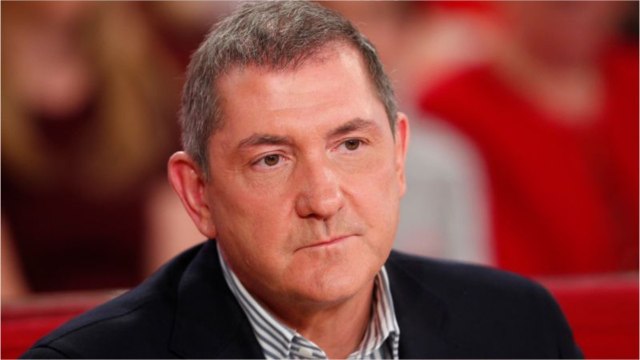 VOICI - Yves Calvi en pleine polémique : ses propos sur la « pleurniche hospitalière refont surface